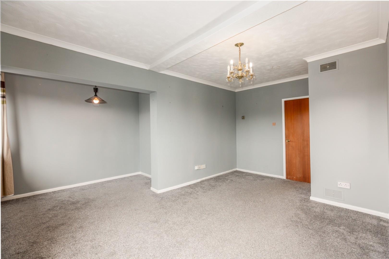 Oystermouth Court, Mumbles, Swansea, SA3 5TD